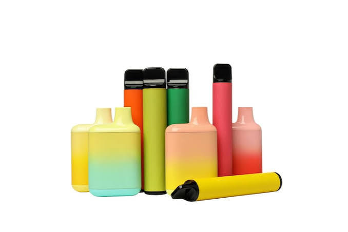 Vape market growth chart showing disposable vape vs cigarette wholesale revenue 2026